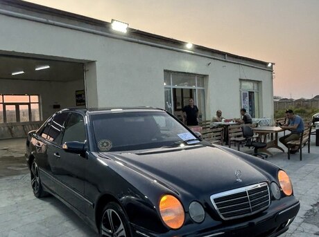Mercedes E 240 2000