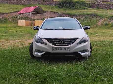 Hyundai Sonata 2011