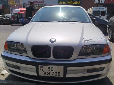 BMW 320