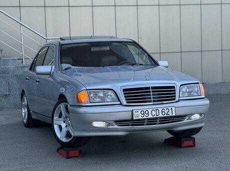 Mercedes C 230