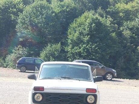 LADA (VAZ) Niva
