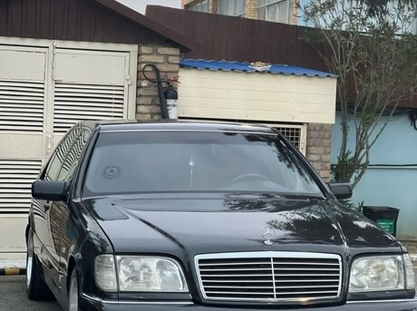 Mercedes S 320