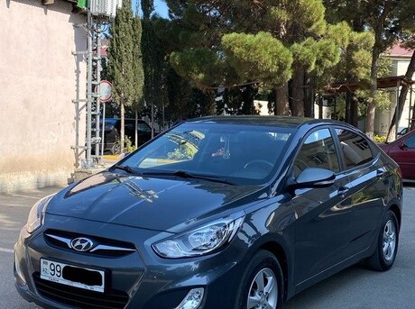Hyundai Accent 2011