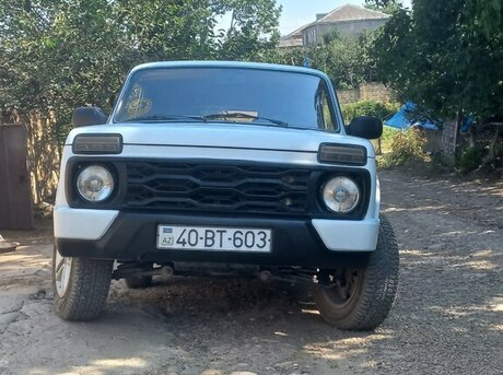 LADA (VAZ) Niva 2012