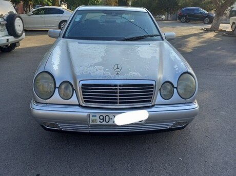 Mercedes E 240 1999