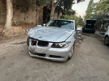 BMW 320 2005
