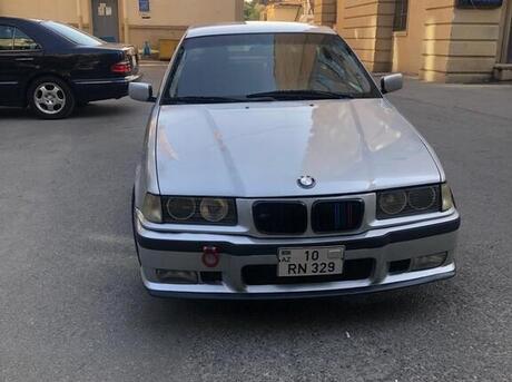 BMW 320 1994
