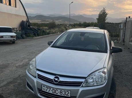 Opel Astra 2007