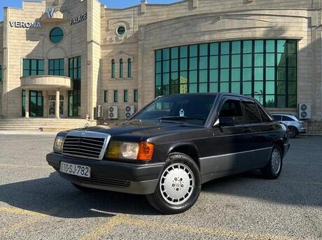 Mercedes 190 1990