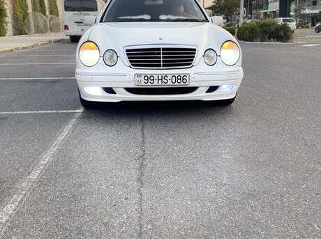 Mercedes E 320