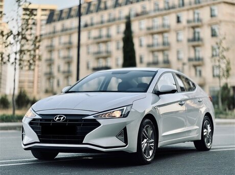 Hyundai Elantra 2019
