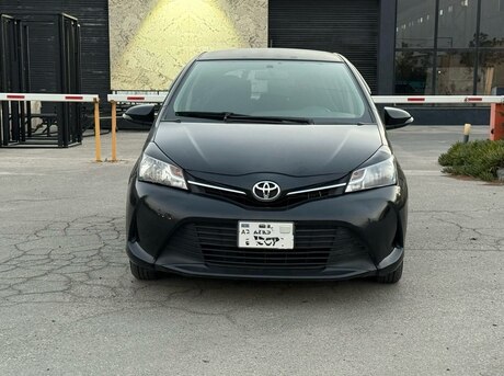 Toyota Vitz 2015