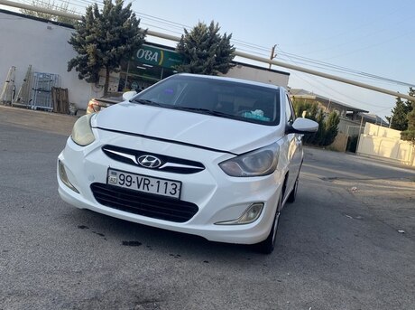 Hyundai Accent