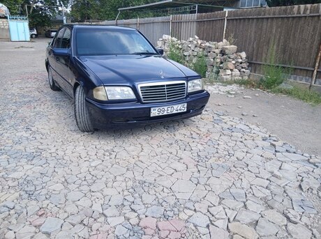 Mercedes C 180