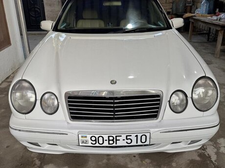 Mercedes E 240 1999
