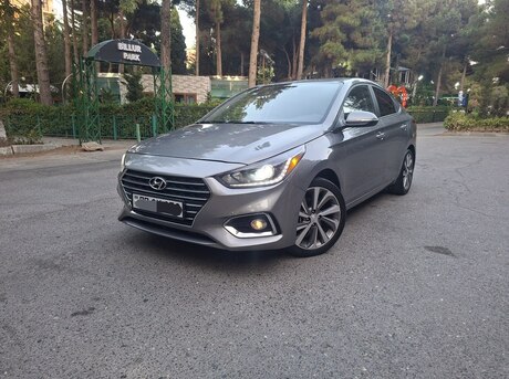 Hyundai Accent