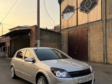 Opel Astra 2005