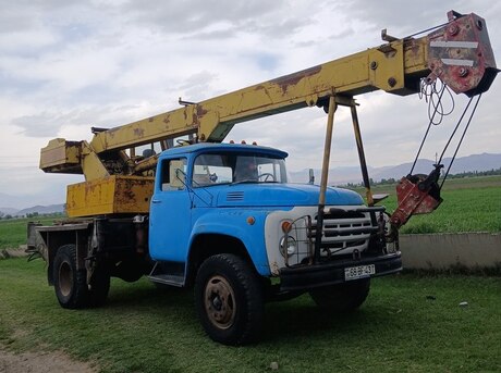 ZIL 130
