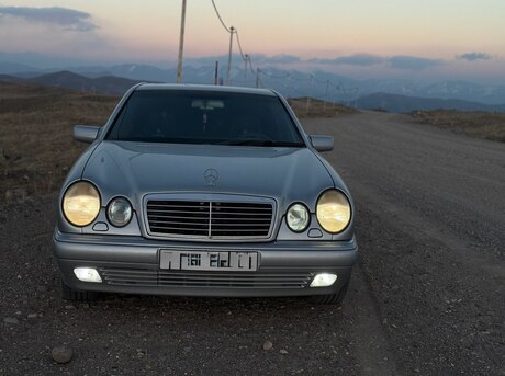 Mercedes E 230 1996