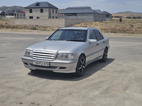 Mercedes C 180