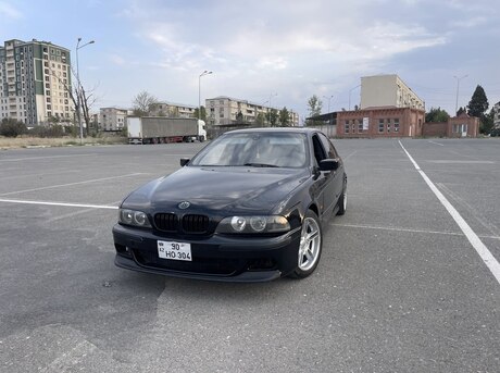 BMW 528