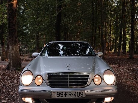 Mercedes E 220 1999