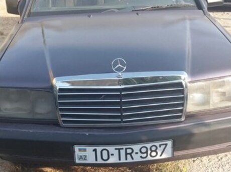 Mercedes 190