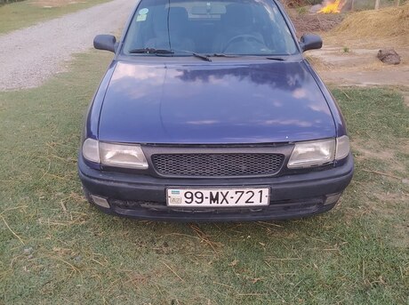 Opel Astra 1996