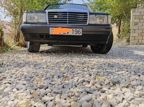 Mercedes 190