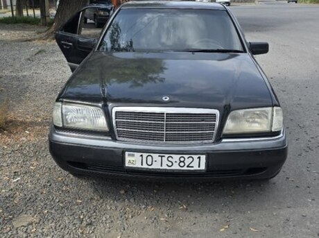 Mercedes C 180