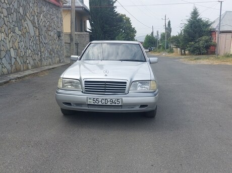 Mercedes C 180