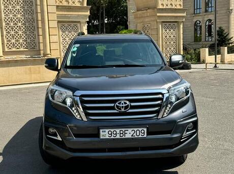 Toyota Land Cruiser Prado 2014