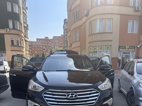Hyundai Grand Santa Fe
