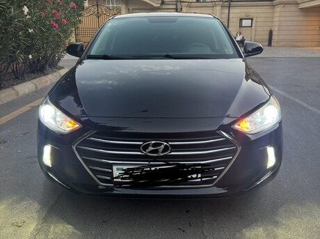 Hyundai Elantra 2018