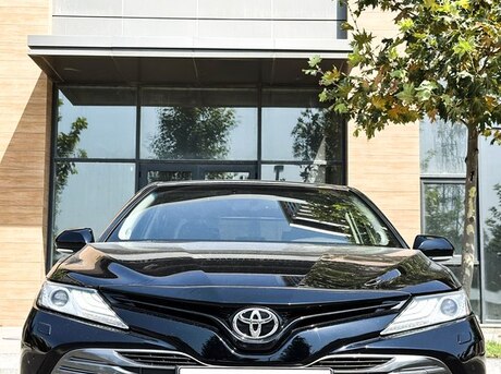 Toyota Camry 2018