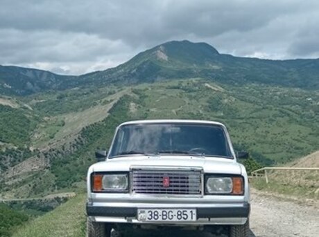 LADA (VAZ) 2107