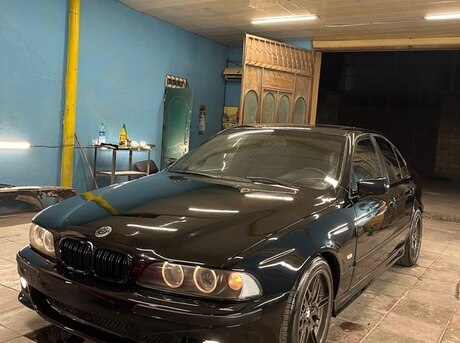 BMW 523