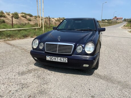 Mercedes E 240 1999