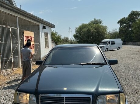 Mercedes C 240