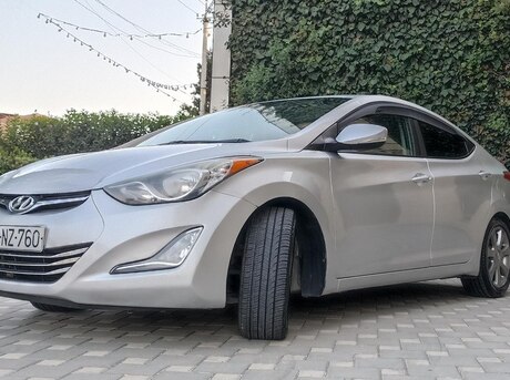Hyundai Elantra 2012