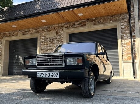LADA (VAZ) 2107 2010