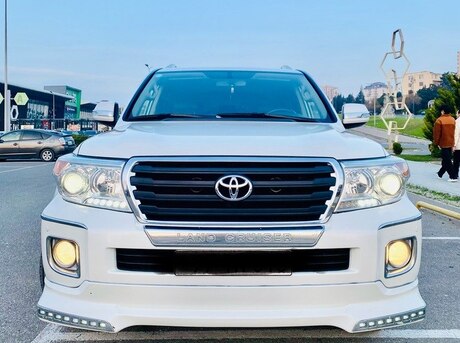 Toyota Land Cruiser 2011