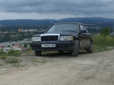 Mercedes 190