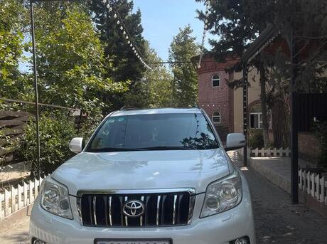 Toyota Land Cruiser Prado 2010