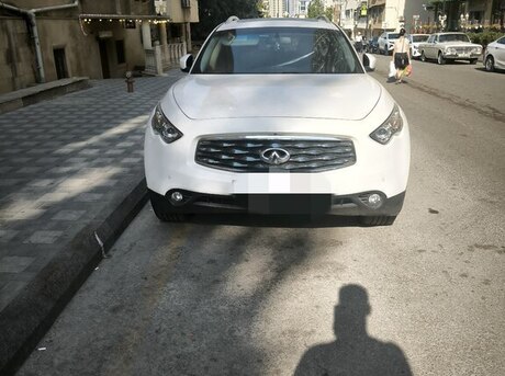 Infiniti FX35 2011