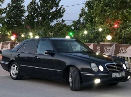 Mercedes E 220 2000