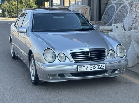 Mercedes E 220
