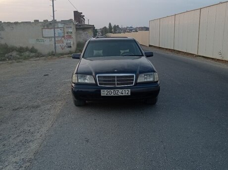 Mercedes C 180