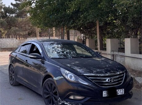 Hyundai Sonata 2010
