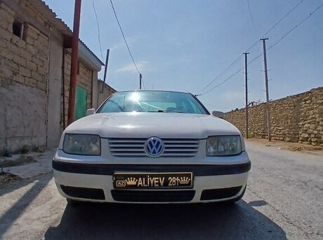 Volkswagen Bora 2000